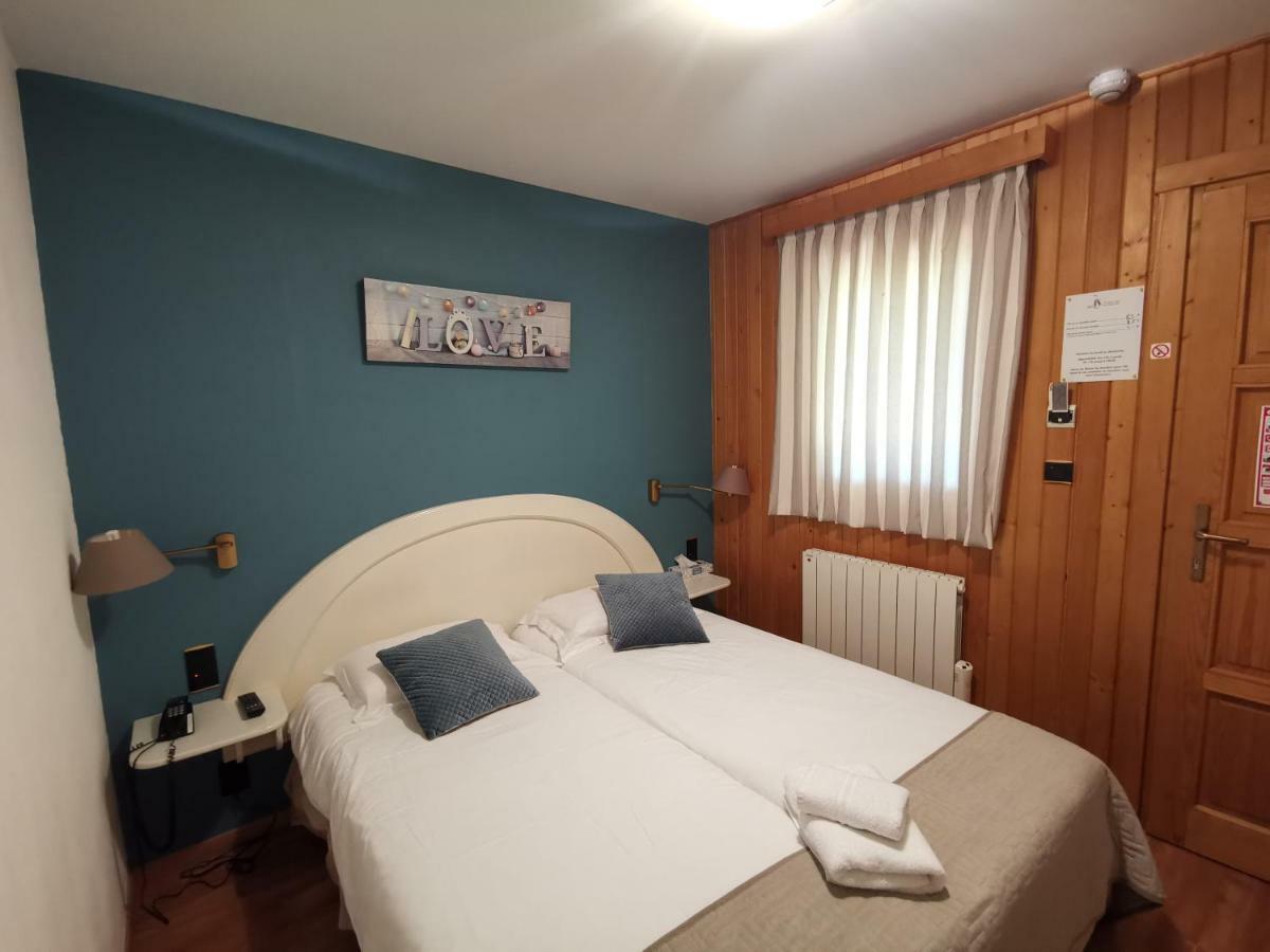 Auberge Saint-Jean Вилькье-Омон Экстерьер фото